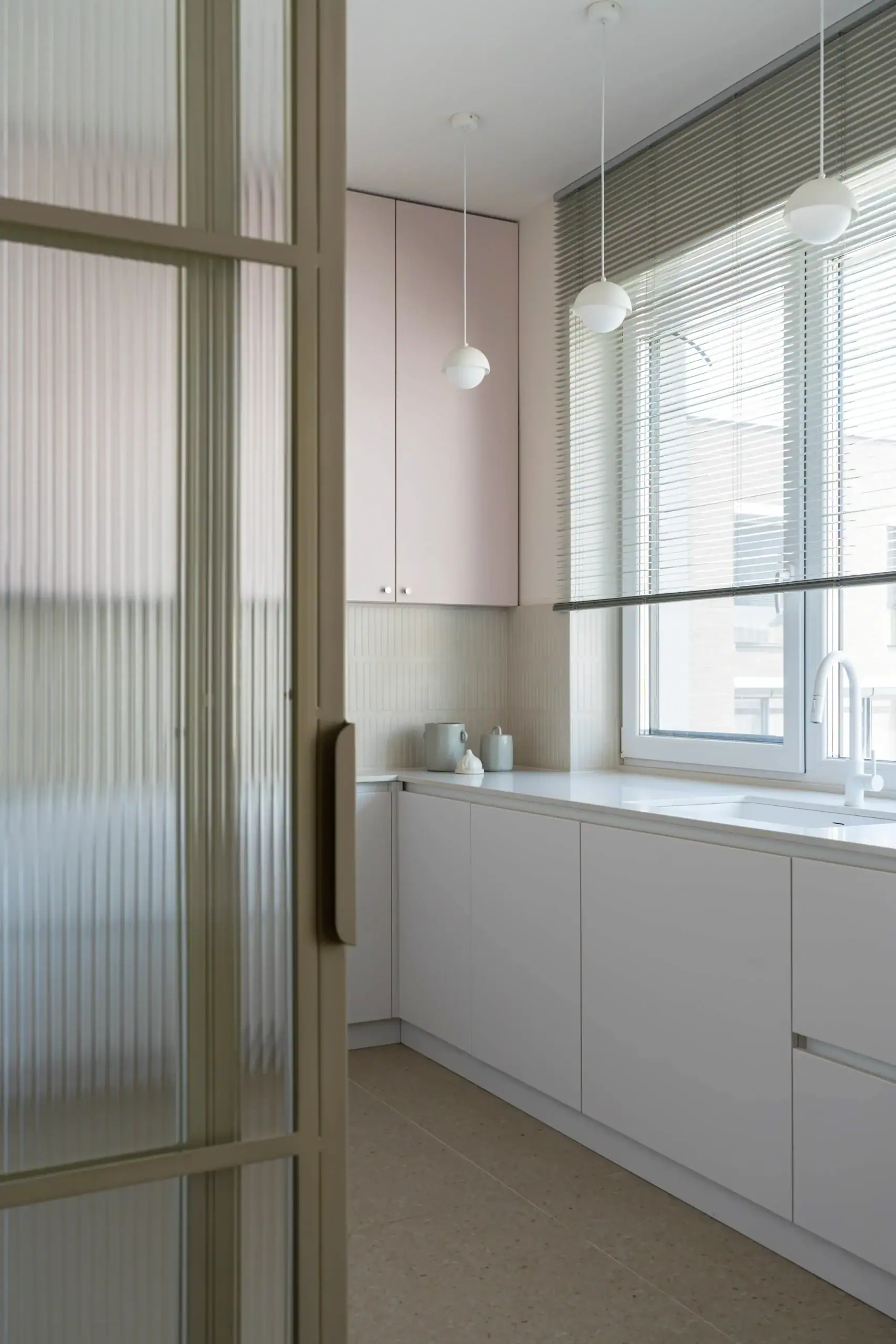 bucatarie minimalista premium 2 scaled 1